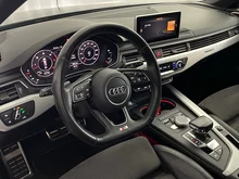 Audi A4 Avant 3.0 TDI quattro Sport in mythosschwarz metallic