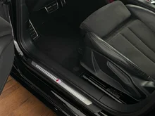 Audi A4 Avant 3.0 TDI quattro Sport in mythosschwarz metallic