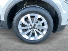 VW T-Roc Friends TSI DSG in Ascotgrau Dach Black Uni