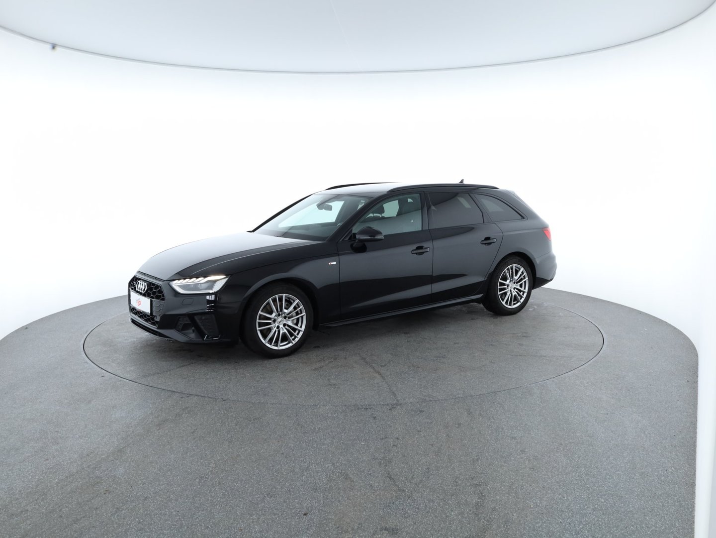 Bild eines Audi A4 Avant 40 TDI quattro S line
