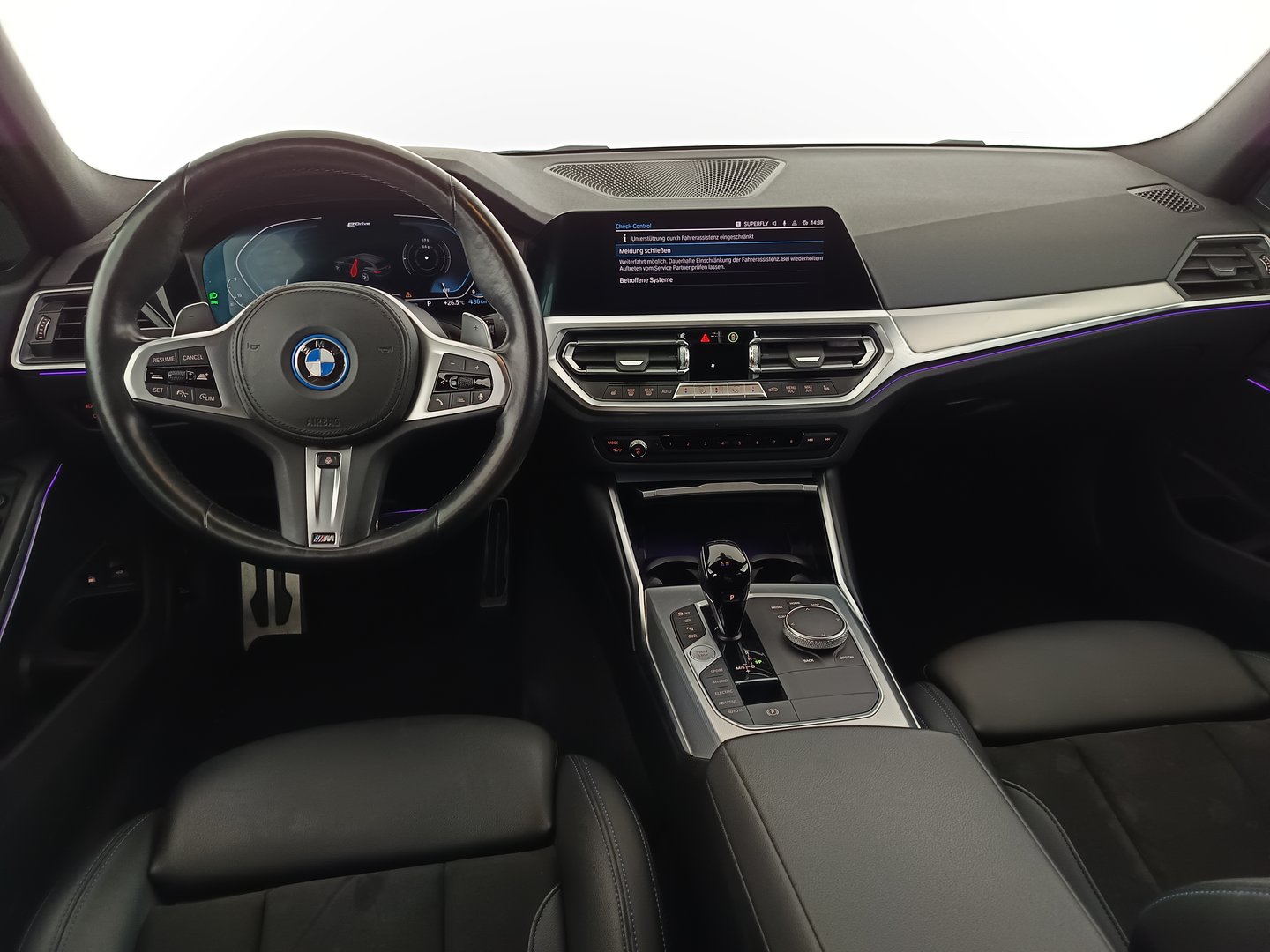 BMW 330e PHEV xDrive Touring Aut. | Bild 14 von 38