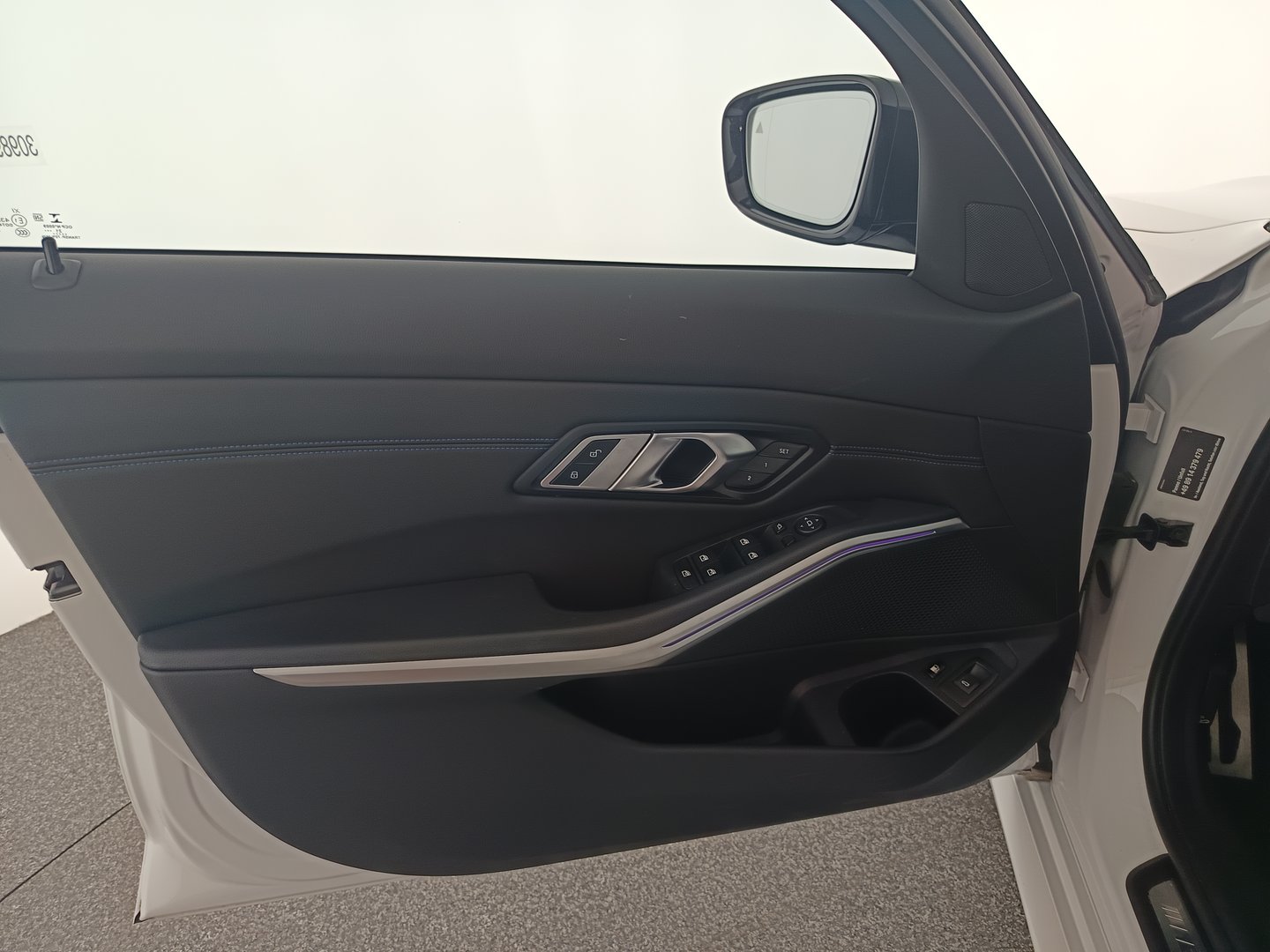 BMW 330e PHEV xDrive Touring Aut. | Bild 10 von 38