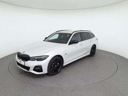 BMW 330e PHEV xDrive Touring Aut.