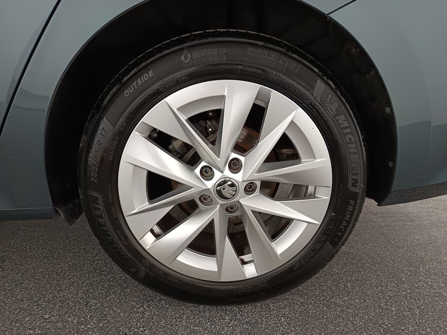 Škoda OCTAVIA Combi Premium TDI DSG | Bild 9 von 33