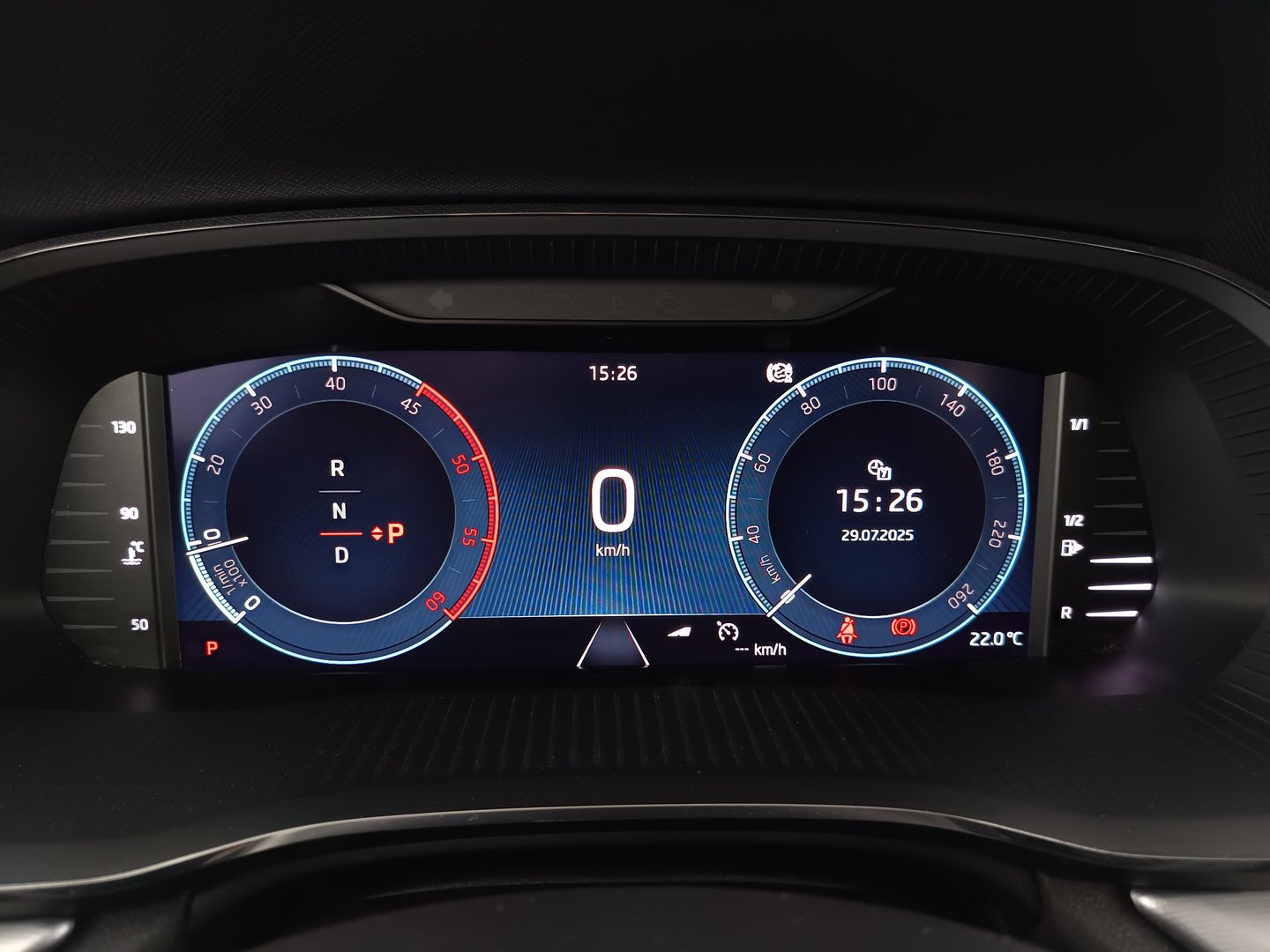 Škoda OCTAVIA Combi Premium TDI DSG | Bild 15 von 33
