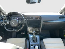 VW Golf Variant R Variant 4MOTION DSG in Oryxweiß Perlmutteffekt