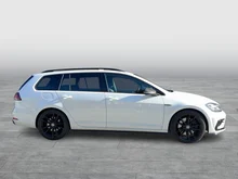 VW Golf Variant R Variant 4MOTION DSG in Oryxweiß Perlmutteffekt