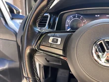 VW Golf Variant R Variant 4MOTION DSG in Oryxweiß Perlmutteffekt