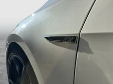 VW Golf Variant R Variant 4MOTION DSG in Oryxweiß Perlmutteffekt