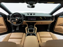 Porsche Cayenne E-Hybrid Coupé in CHROMITSCHWARZMETALLIC