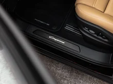 Porsche Cayenne E-Hybrid Coupé in CHROMITSCHWARZMETALLIC
