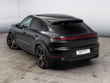 Porsche Cayenne E-Hybrid Coupé in CHROMITSCHWARZMETALLIC