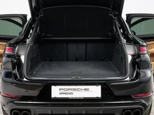 Porsche Cayenne E-Hybrid Coupé in CHROMITSCHWARZMETALLIC