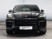 Porsche Cayenne E-Hybrid Coupé in CHROMITSCHWARZMETALLIC