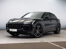 Porsche Cayenne E-Hybrid Coupé in CHROMITSCHWARZMETALLIC