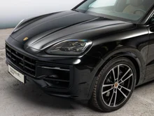 Porsche Cayenne E-Hybrid Coupé in CHROMITSCHWARZMETALLIC
