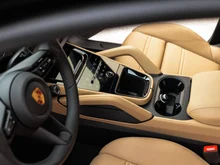 Porsche Cayenne E-Hybrid Coupé in CHROMITSCHWARZMETALLIC