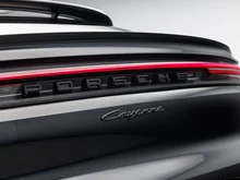 Porsche Cayenne E-Hybrid Coupé in CHROMITSCHWARZMETALLIC