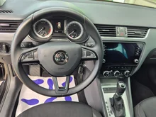 Škoda Octavia Combi Ambition Limited TDI DSG in Black-Magic Perleffekt