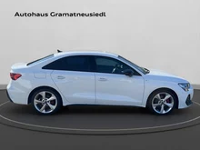 Audi A3 Limousine 35 TFSI S line in Arkonaweiss