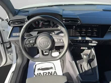 Audi A3 Limousine 35 TFSI S line in Arkonaweiss