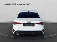 Audi A3 Limousine 35 TFSI S line in Arkonaweiss