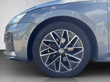 Škoda Octavia Combi Sportline TDI DSG in Graphit-Grau Metallic