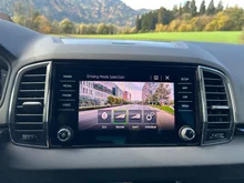 Škoda Karoq SPORTLINE TDI SCR in Quarz-Grau Metallic