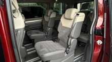 VW Multivan Style TDI in Deepblack/Fortanarot