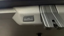 VW Multivan Style TDI in Deepblack/Fortanarot
