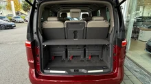 VW Multivan Style TDI in Deepblack/Fortanarot