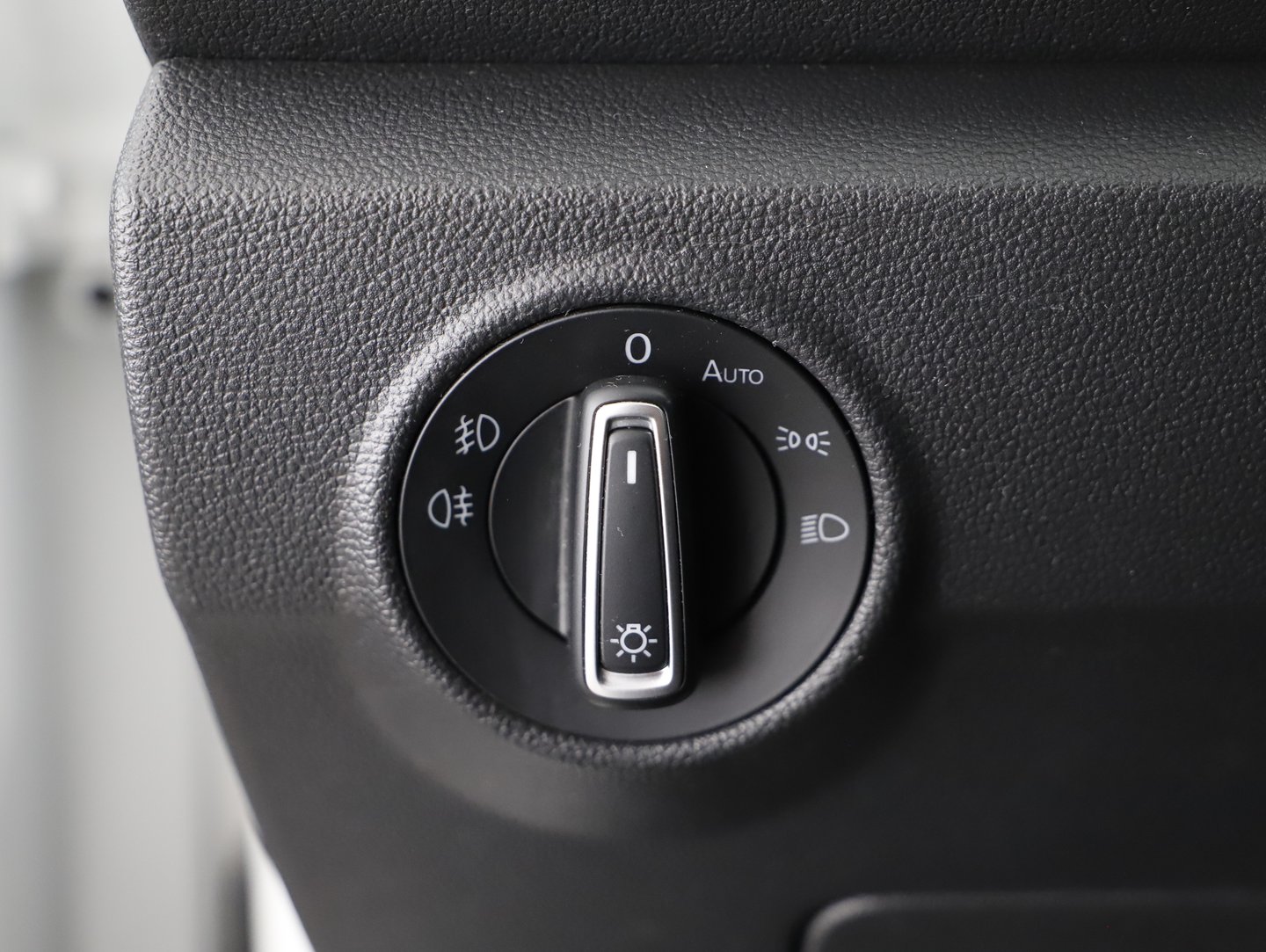 VW T-Roc Sport TDI 4MOTION DSG | Bild 12 von 28