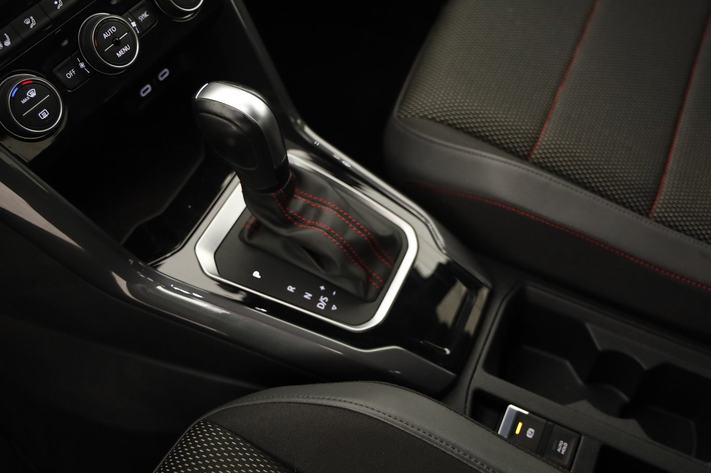 VW T-Roc Sport TSI ACT DSG | Bild 19 von 24