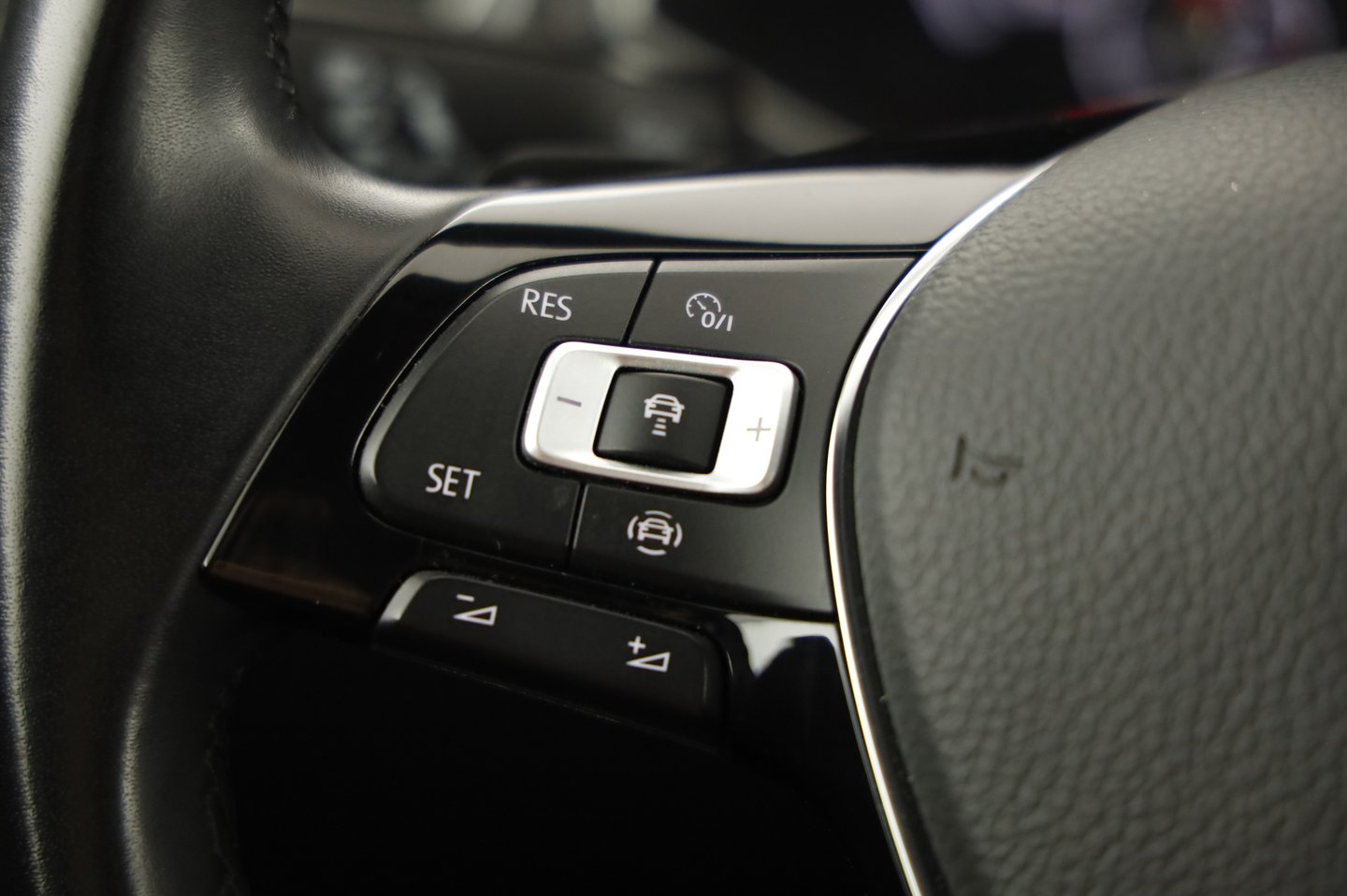VW T-Roc Sport TSI ACT DSG | Bild 12 von 24