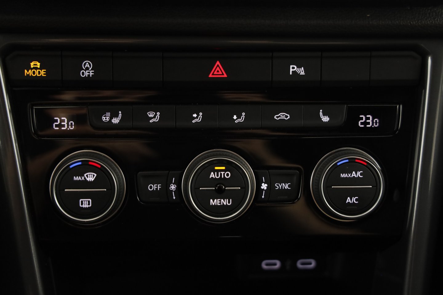 VW T-Roc Sport TSI ACT DSG | Bild 18 von 24
