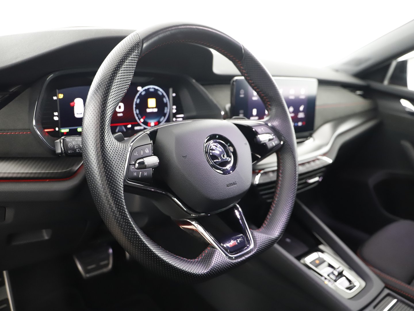 Škoda OCTAVIA Combi RS iV 245 DSG | Bild 12 von 27