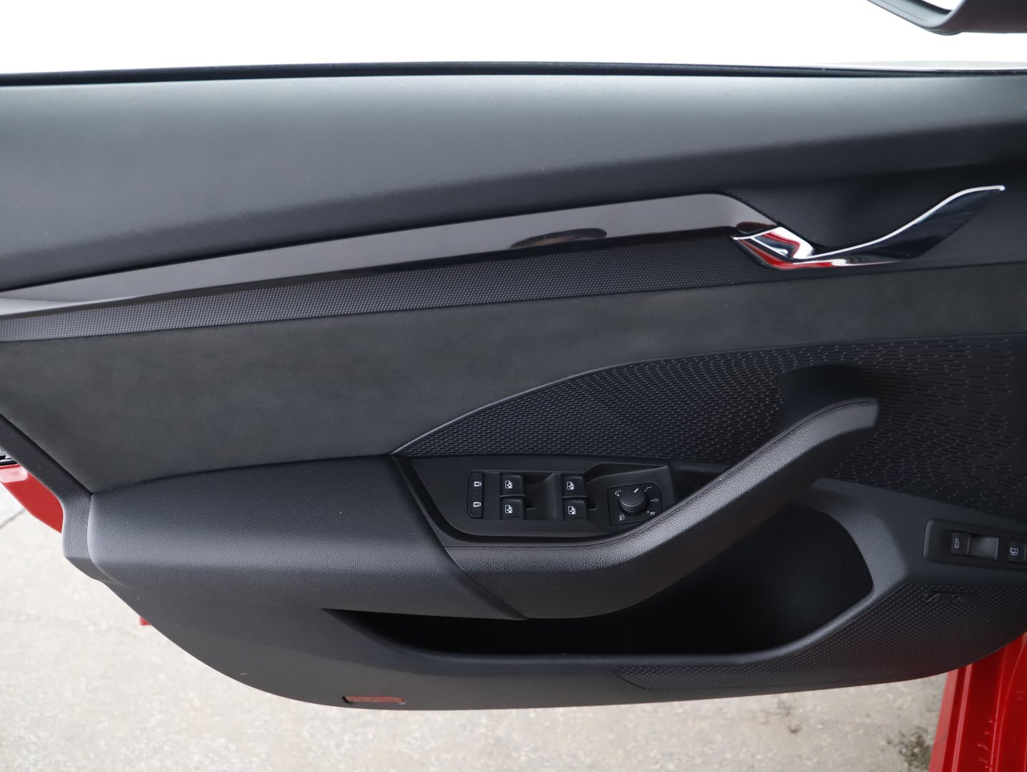 Škoda OCTAVIA Combi RS iV 245 DSG | Bild 7 von 27