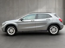 Mercedes GLA GLA 220 CDI / d in dunkelgrau - metallic