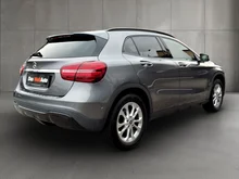 Mercedes GLA GLA 220 CDI / d in dunkelgrau - metallic