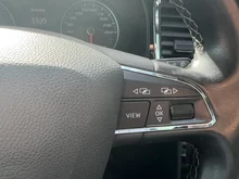 SEAT Ateca Xcellence 1.6 TDI in "Nevada" Weiss