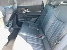 Audi Q8 Sportback 55 e-tron quattro advanced in Chronosgrau Metallic
