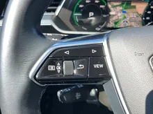 Audi Q8 Sportback 55 e-tron quattro advanced in Chronosgrau Metallic