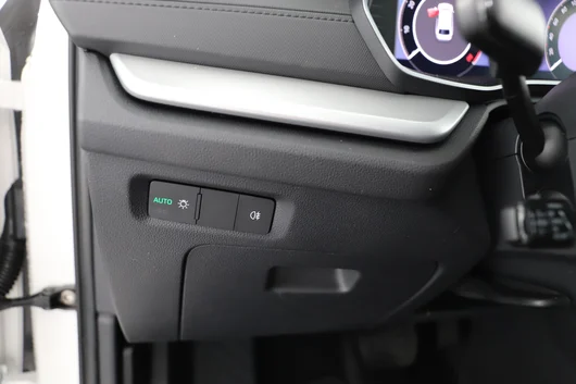 Bild eines Škoda Octavia Combi Selection TSI mHEV DSG