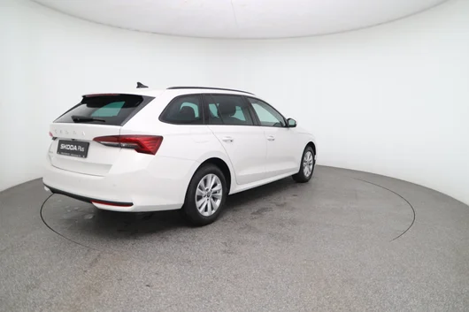 Bild eines Škoda Octavia Combi Selection TSI mHEV DSG