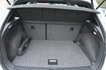 SEAT Arona Xperience 1.0 TSI in B4 "Candy" Weiss
