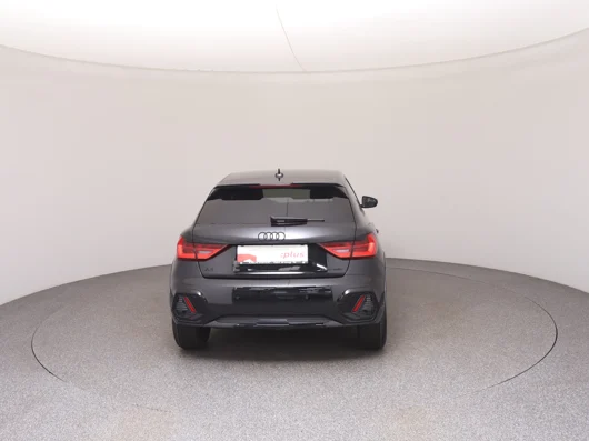 Bild eines Audi A1 allstreet 30 TFSI intense