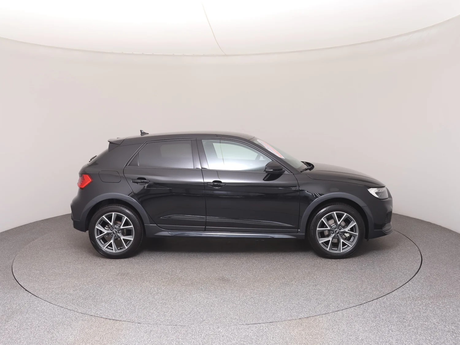 Bild eines Audi A1 allstreet 30 TFSI intense
