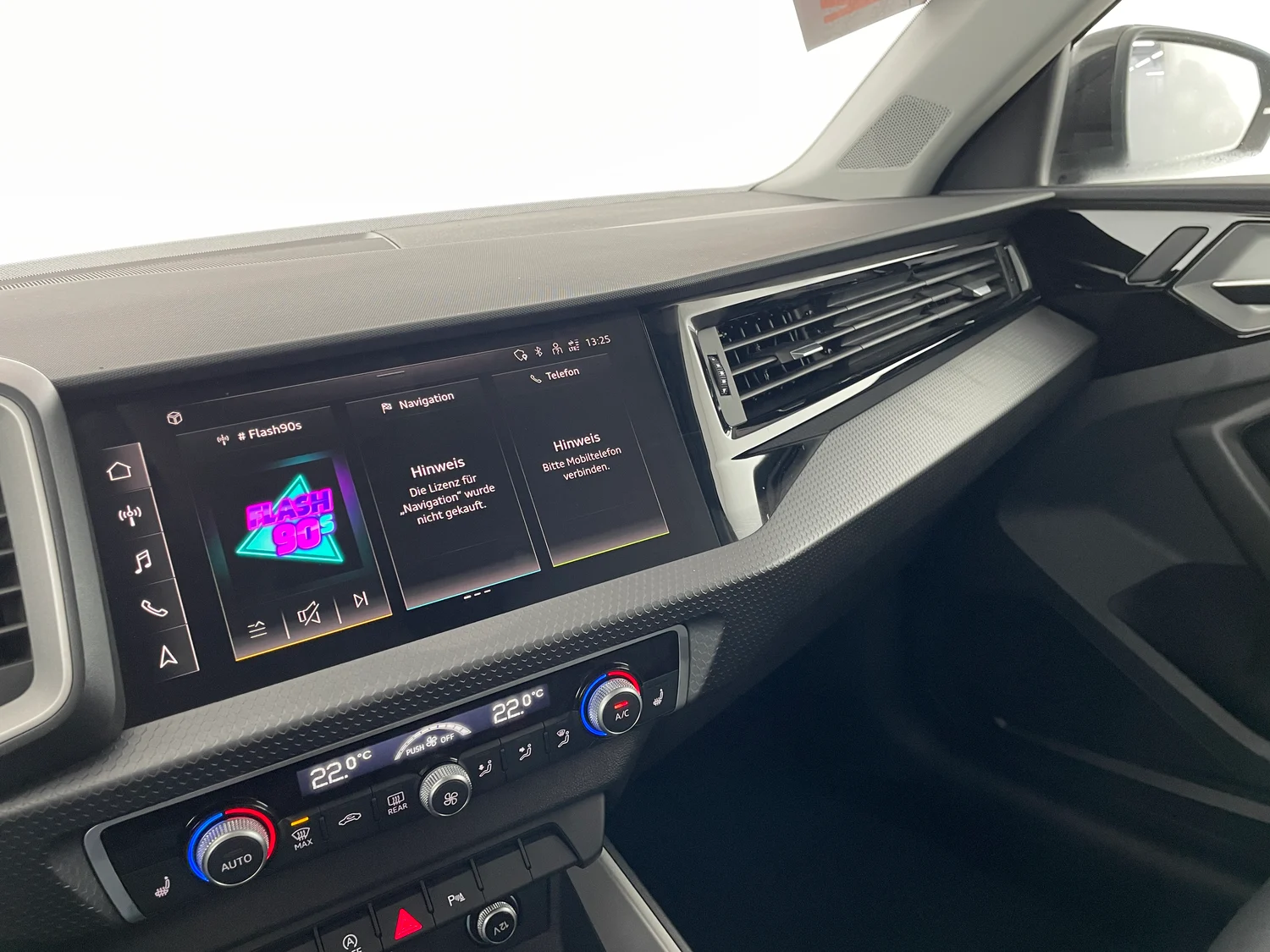 Bild eines Audi A1 allstreet 30 TFSI intense