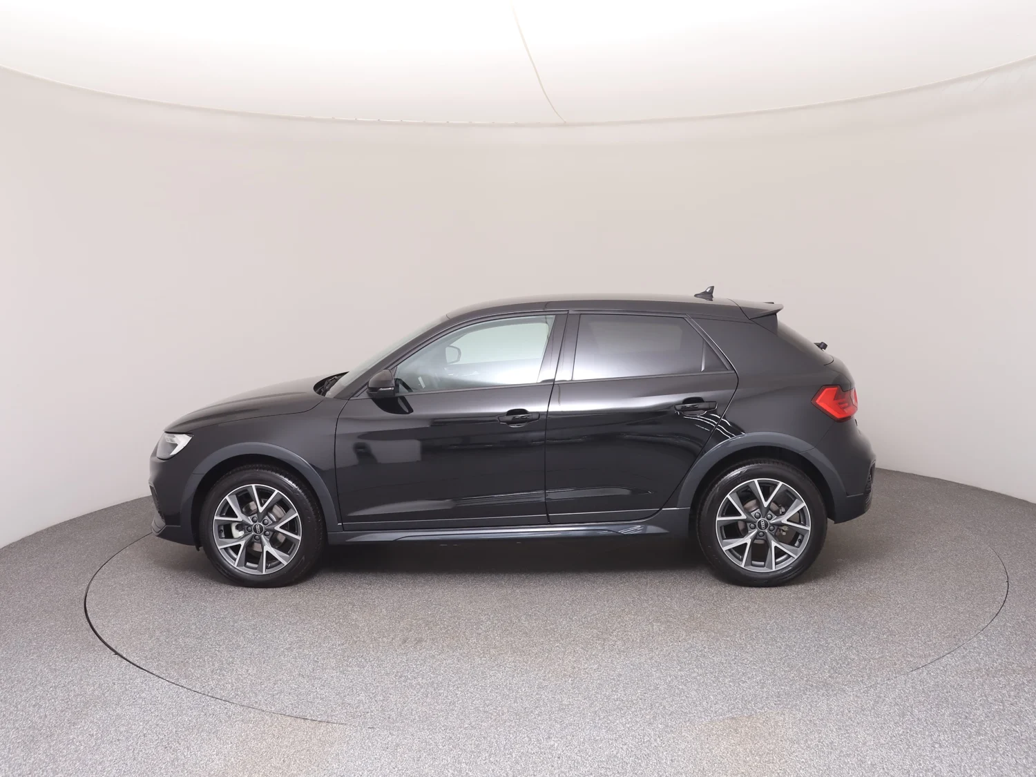 Bild eines Audi A1 allstreet 30 TFSI intense