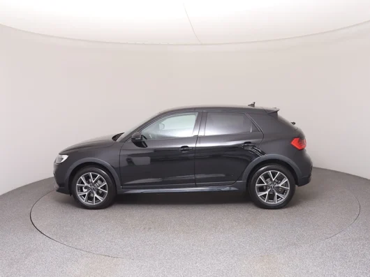 Bild eines Audi A1 allstreet 30 TFSI intense